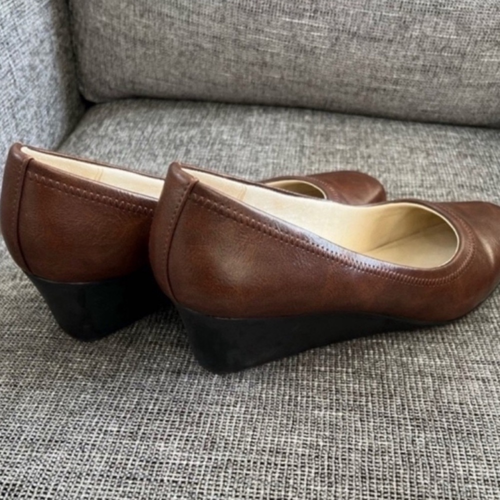 Life Stride Simply Comfort Groovy Brown Vegan Leather Wedge Heels 10W - Picture 3 of 4